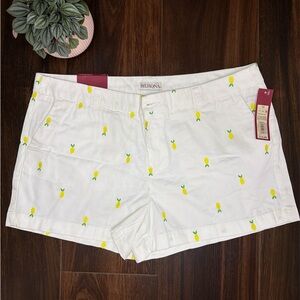 Merona Women’s White Shorts with Yellow Lemon Design Size 12